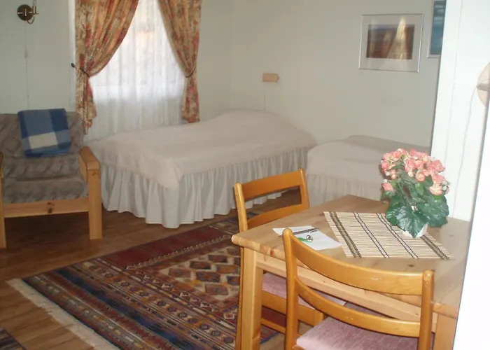 Vadso Apartment בית הארחה